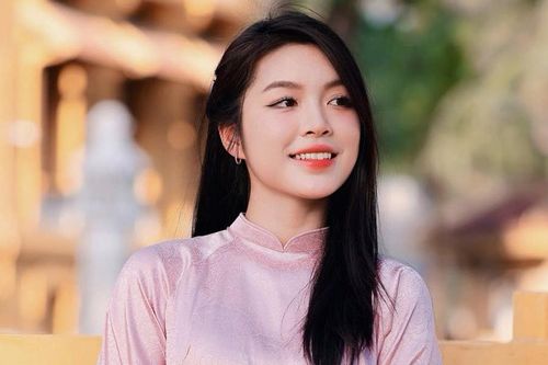 Chân dài bóng chuyền 19 tuổi Kiều Vy đẹp tựa 'nàng thơ'