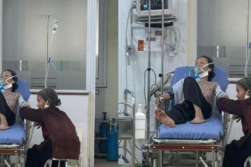 Chị gái U80 đưa em gái 69 tuổi vào bệnh viện ở Hà Nội, nói câu đầy xót xa