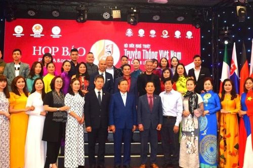 Hội diễn Nghệ thuật truyền thống Việt Nam toàn châu Âu lần thứ 2 tại Séc
