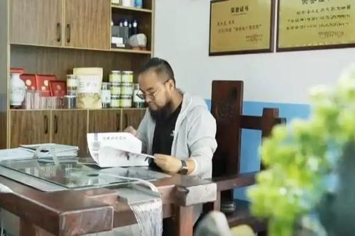 Biến loại hoa bình thường thành 'gà đẻ trứng vàng', mang về hăng trăm tỉ/năm
