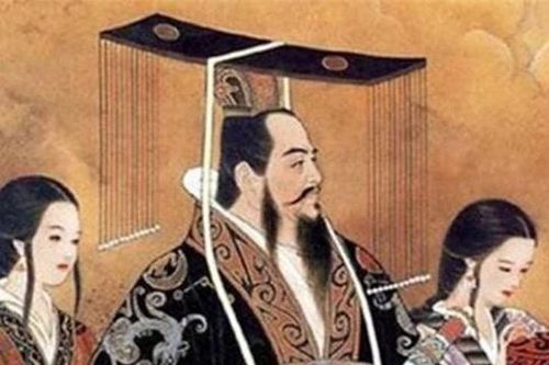 Tại sao Tần Thủy Hoàng là vị hoàng đế duy nhất thời cổ đại mặc áo long bào màu đen?
