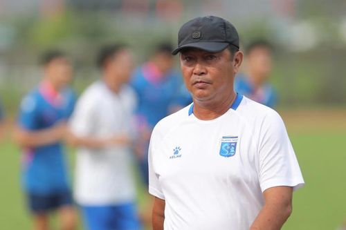 Phép màu nào cho HLV Trần Minh Chiến?