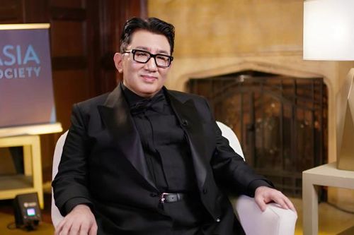 Chủ tịch Bang Si Hyuk bị triệu tập