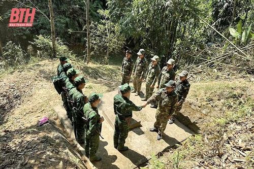 Tuần tra song phương thắt chặt tình đoàn kết, hữu nghị