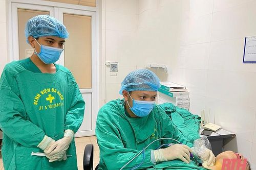 Ứng dụng công nghệ đốt vi sóng trong điều trị u tuyến giáp