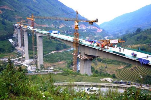 Xem xét phương án xây cầu cạn cao tốc cho khu vực Đồng bằng sông Cửu Long