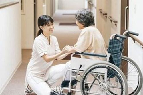 Lực lượng điều dưỡng tăng, nhưng bất bình đẳng đe dọa các mục tiêu y tế toàn cầu
