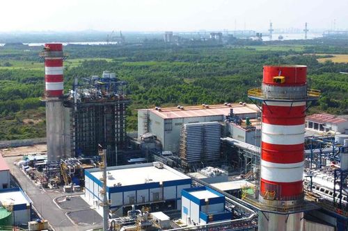 Giá phát điện tối đa cho điện khí LNG năm 2025 là 3.327,42 đồng/kWh