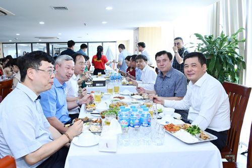 'Bữa cơm công đoàn': Tri ân và gắn kết người lao động ngành Công Thương