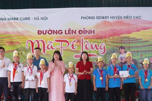 Học sinh Tiểu học huyện Mèo Vạc tranh tài tại Chương trình 'Đường lên đỉnh Ma Pì Lèng'