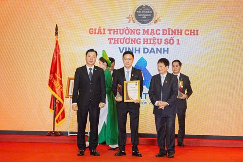 Tập đoàn Tân Á Đại Thành được trao tặng Giải thưởng Mạc Đĩnh Chi
