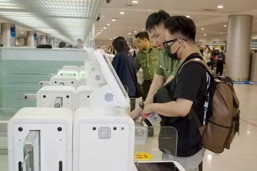 Hơn 61.500 người bị tạm hoãn xuất cảnh vì nợ thuế