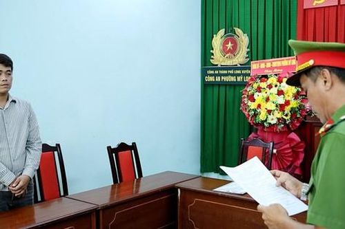 Mâu thuẫn thanh toán tiền nhậu, thực khách đánh con chủ quán trọng thương