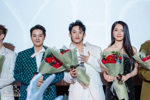Bộ ba Kay Trần, Karen Nguyễn, Thanh Duy rạn nứt tình bạn trong trailer chính thức 'Dưới đáy hồ'