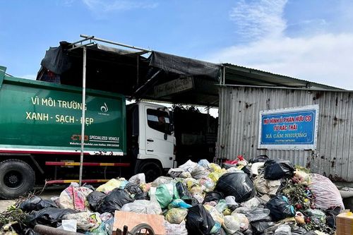 Hợp tác xã đốt rác không đúng quy định, người dân bức xúc
