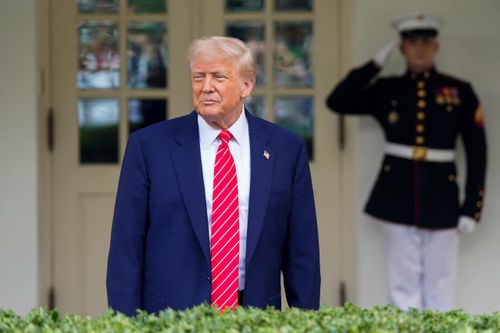 Ông Trump nói ngốc mới từ chối món quà của Hoàng gia Qatar