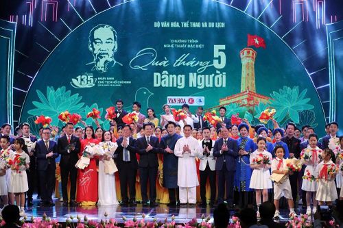 Trang trọng, sâu lắng và xúc động