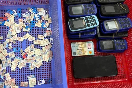Bắt khẩn cấp hai đối tượng lừa đảo chiếm đoạt tài sản