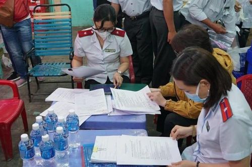 Xử phạt hơn 2,9 tỷ đồng một công ty sử dụng nguyên liệu thực phẩm quá hạn