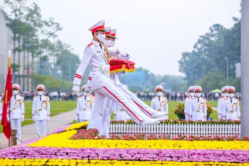 Lấy ý kiến tổ chức thực hiện Nghi lễ thượng cờ, hạ cờ dịp lễ, Tết trên Quảng trường Ba Đình