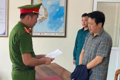 Khởi tố giám đốc lừa đảo tiền tỷ