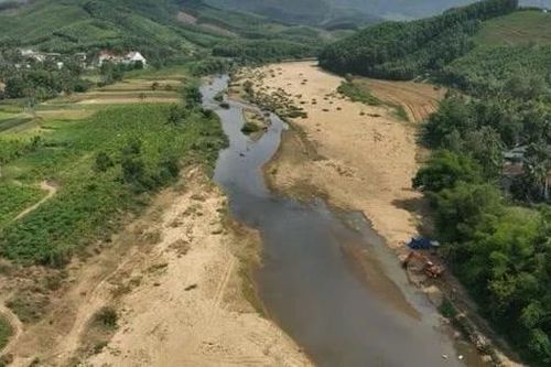 Công ty Đông Bắc vi phạm khai thác cát, bị phạt 300 triệu