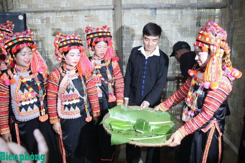 Người Hà Nhì vui Tết mùa mưa
