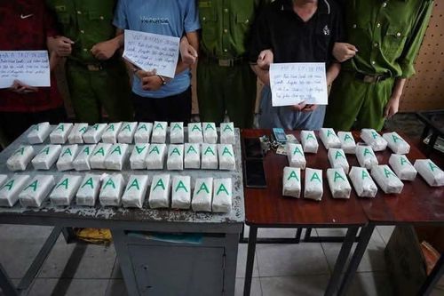 Hải quan phối hợp, bắt giữ 100.000 viên hồng phiến