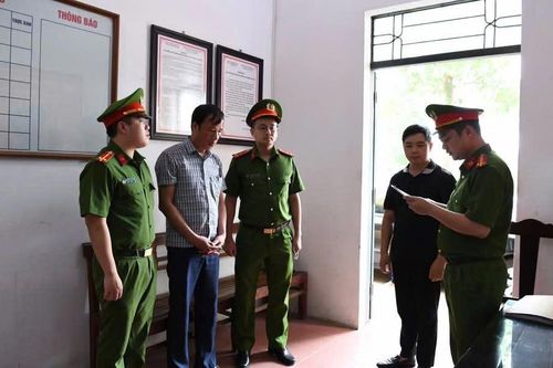 Bắt khẩn cấp Chủ tịch xã liên quan đến khai thác tài nguyên khoáng sản ở Phú Thọ