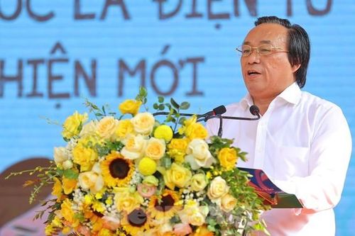 Một bộ phận nhà quản lý, nhà giáo chưa nêu gương 'nói không với thuốc lá'