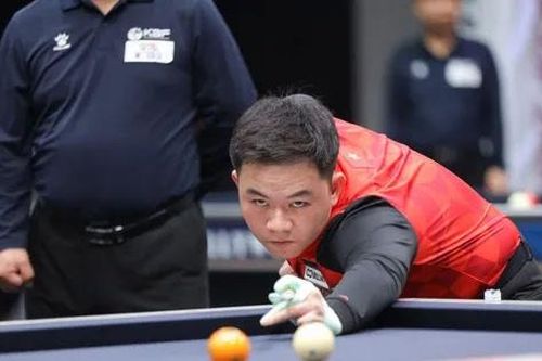 Các 'cao thủ' và 'tay mơ' trong nước so cơ với cơ thủ hàng đầu thế giới tại Giải Billiards Carom 3 băng Quốc tế