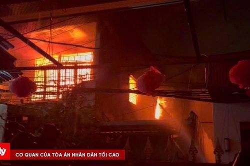 Lửa thiêu rụi cơ sở sản xuất nến trong đêm