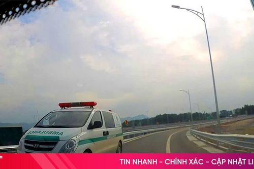 Xe cứu thương chạy ngược chiều tại lối vào cao tốc ở Hà Tĩnh