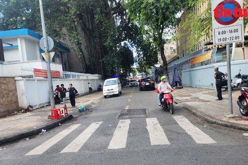 TP Hồ Chí Minh: Nhiều điểm lấn chiếm vỉa hè, lòng đường được xóa bỏ sau phản ánh