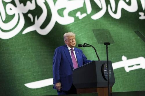 Tổng thống Trump thăm Ả Rập Xê-út: Chuyến đi của những điều đặc biệt