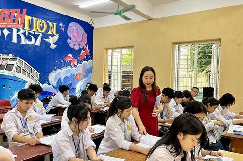 Cô Lê Thị Sen - nhà giáo tâm huyết, sáng tạo