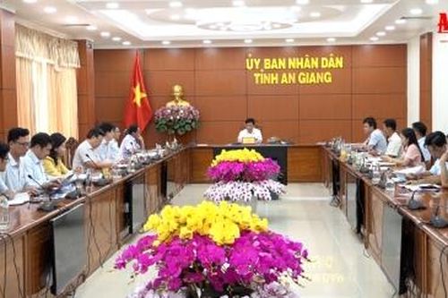 Tổ chức lễ phát động phong trào 'Bình dân học vụ số' trên địa bàn tỉnh An Giang vào ngày 19/5