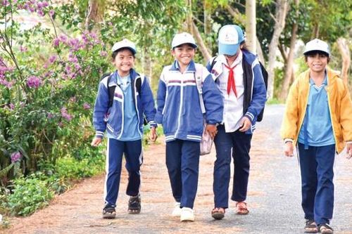 Gỡ khó để đẩy mạnh phát triển vùng DTTS và miền núi