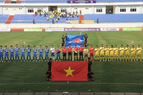 Lâm Đồng tiếp tục dẫn đầu bảng B khi hòa 1 - 1 trước Gia Định trên sân nhà