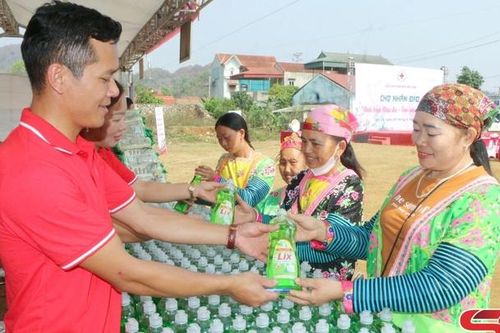 Mang tấm lòng thiện nguyện đến với cộng đồng
