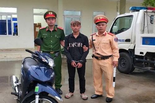 CSGT Đắk Nông liên tiếp bắt hai vụ trộm cắp phương tiện trên đường tuần tra
