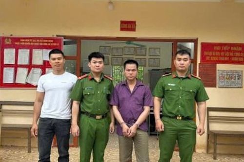 Bắt đối tượng trốn truy nã suốt 9 tháng dưới tầng hầm nhà riêng
