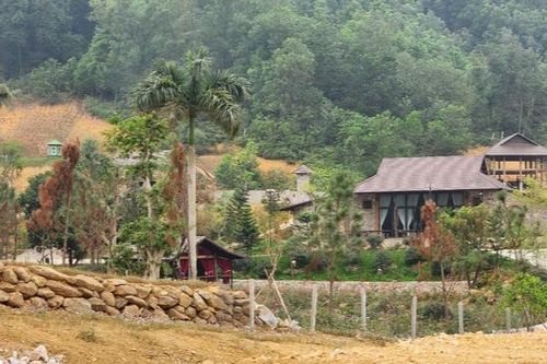 Chủ tịch Hà Nội yêu cầu xử nghiêm vụ khu nghỉ dưỡng lấn đất rừng ở Thạch Thất
