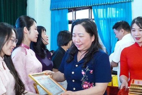 Mèo Vạc (Hà Giang): Tổng kết Dự án giảng dạy tiếng Anh trực tuyến cho học sinh tiểu học