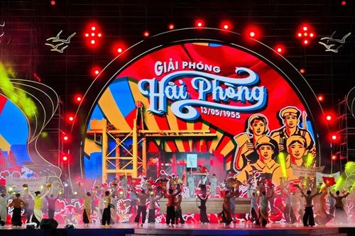 Lễ hội Hoa Phượng Đỏ 2025: Hải Phòng đón danh hiệu 'Thành phố Anh hùng'