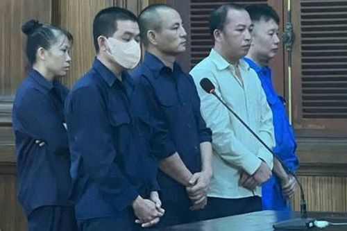 Cựu cán bộ Hải quan tiếp tay buôn lậu hàng hóa trị giá hơn 217 tỷ đồng bị đề nghị 3-4 năm tù