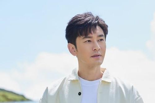 Huỳnh Hiểu Minh bị chê cười vì thiếu một kỹ năng đến trẻ cấp 1 còn thành thạo