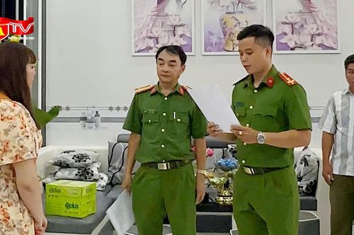 Lợi dụng kẽ hở của app vay tiền, cặp đôi chiếm đoạt hơn 3,2 tỷ đồng