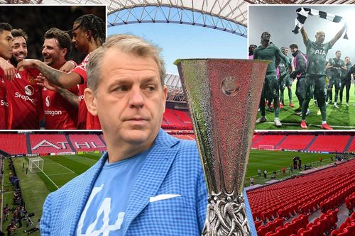 Giá vé 'trên trời' trận MU - Tottenham