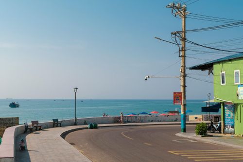 Sống như người bản địa ở làng chài Quy Nhơn mùa đẹp nhất năm